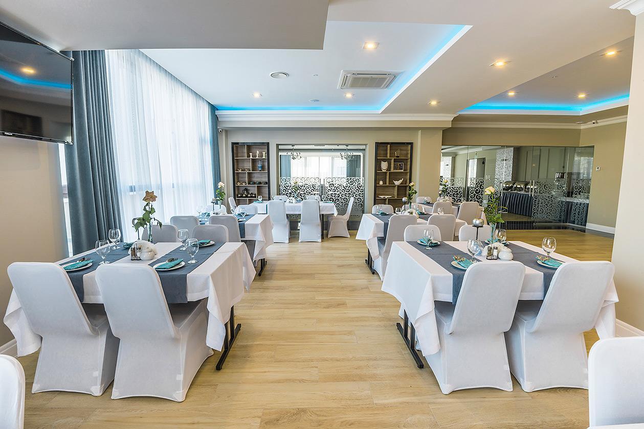 Hotel Garden Седлице Екстериор снимка